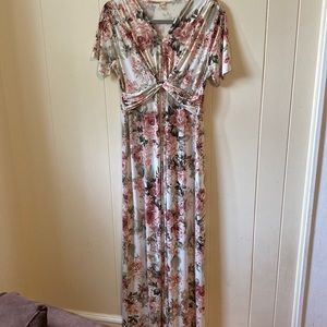Beautiful floral maxi dress